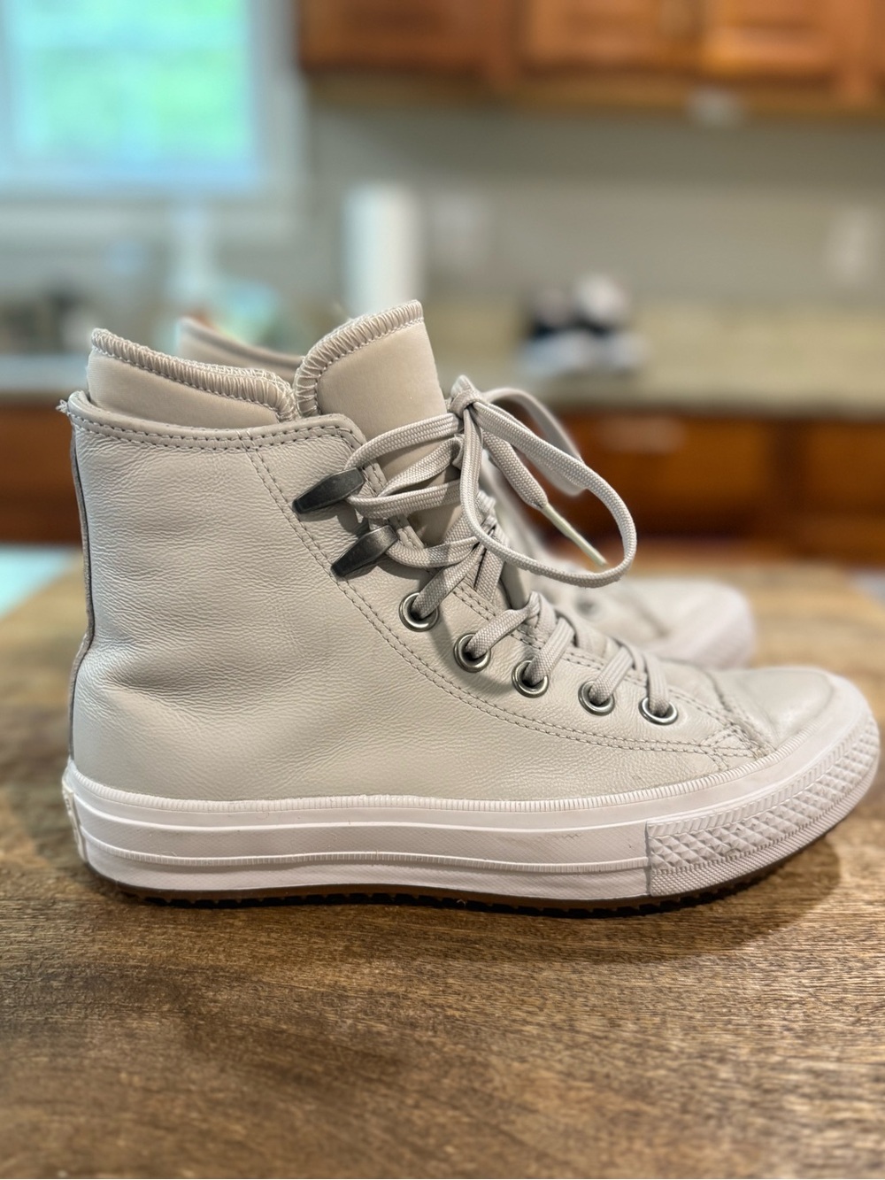 Converse Women's Chuck Taylor All Star Waterproof/Snow/Rain
Boot High-Top